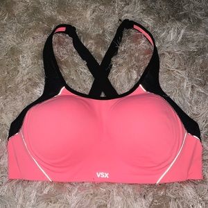 NWOT Victoria Secret sports size 38C